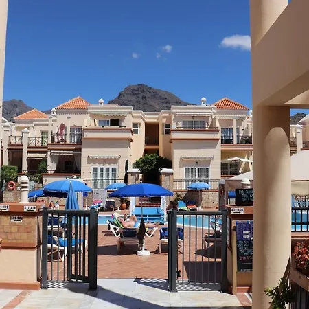 Yucca Park Fanabe Apartment *