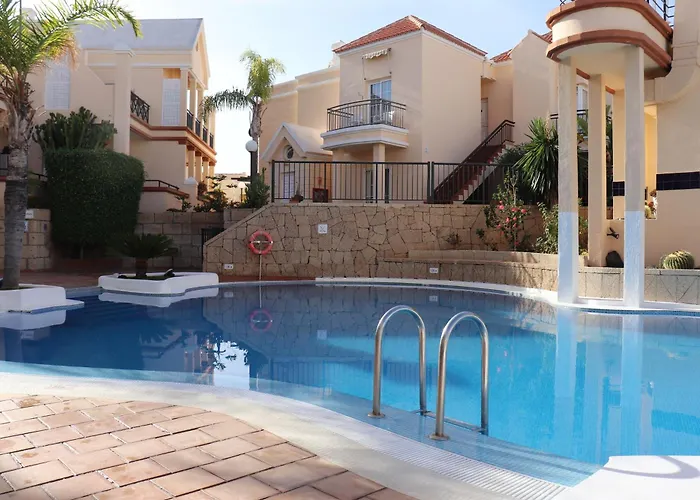 아파트 Yucca Park Fanabe